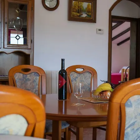 Apartment Deluxe Seafront