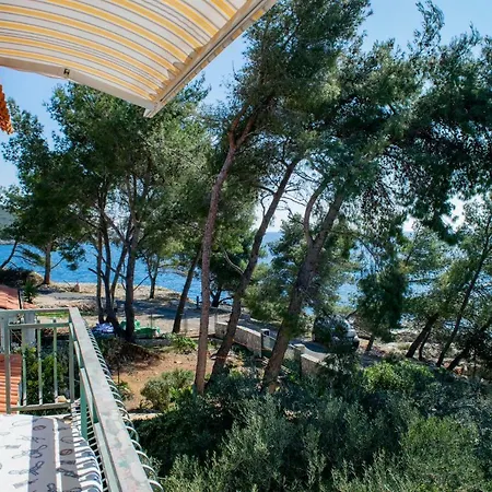 Deluxe Seafront